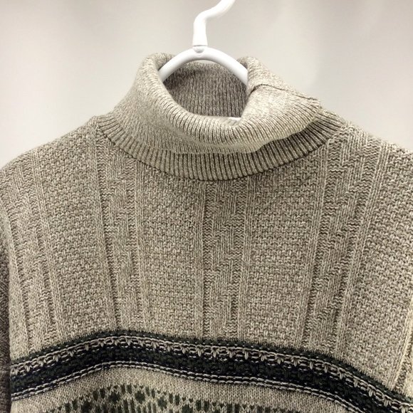BHG - Vintage Turtle Neck Oversized Knit Sweater - Men's XL - Picture 5 of 12